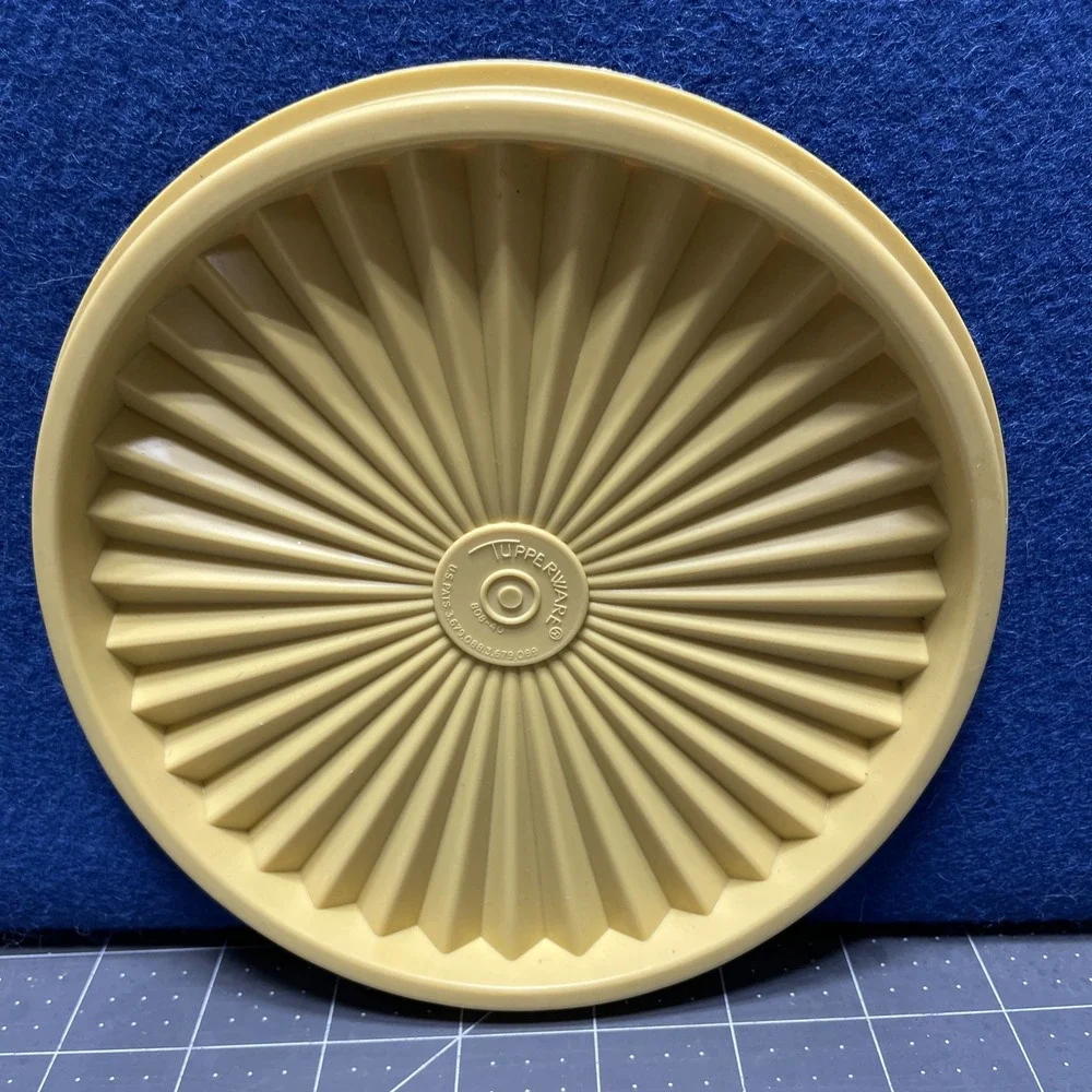 2‎ Tupperware 808-40 42 Harvest Gold Servalier Replacement Lid Seal 6